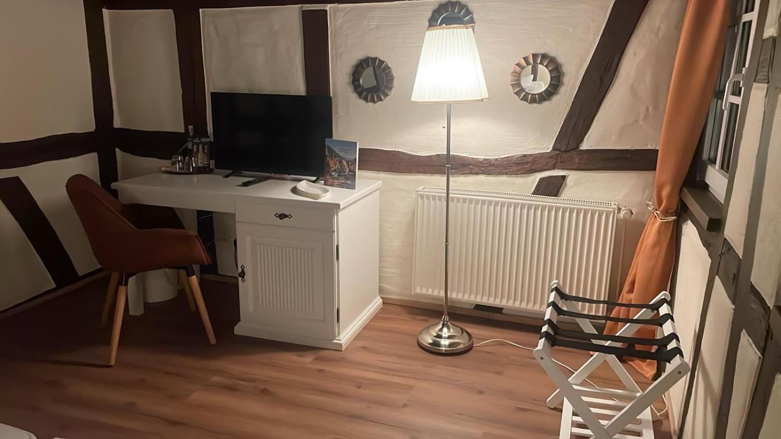Hotel Restaurant Altes Badhaus Eberbach  Bagian luar foto