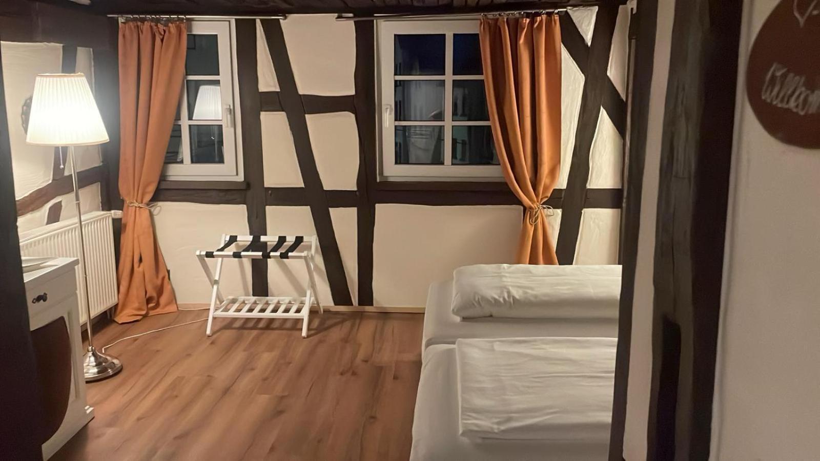 Hotel Restaurant Altes Badhaus Eberbach  Bagian luar foto