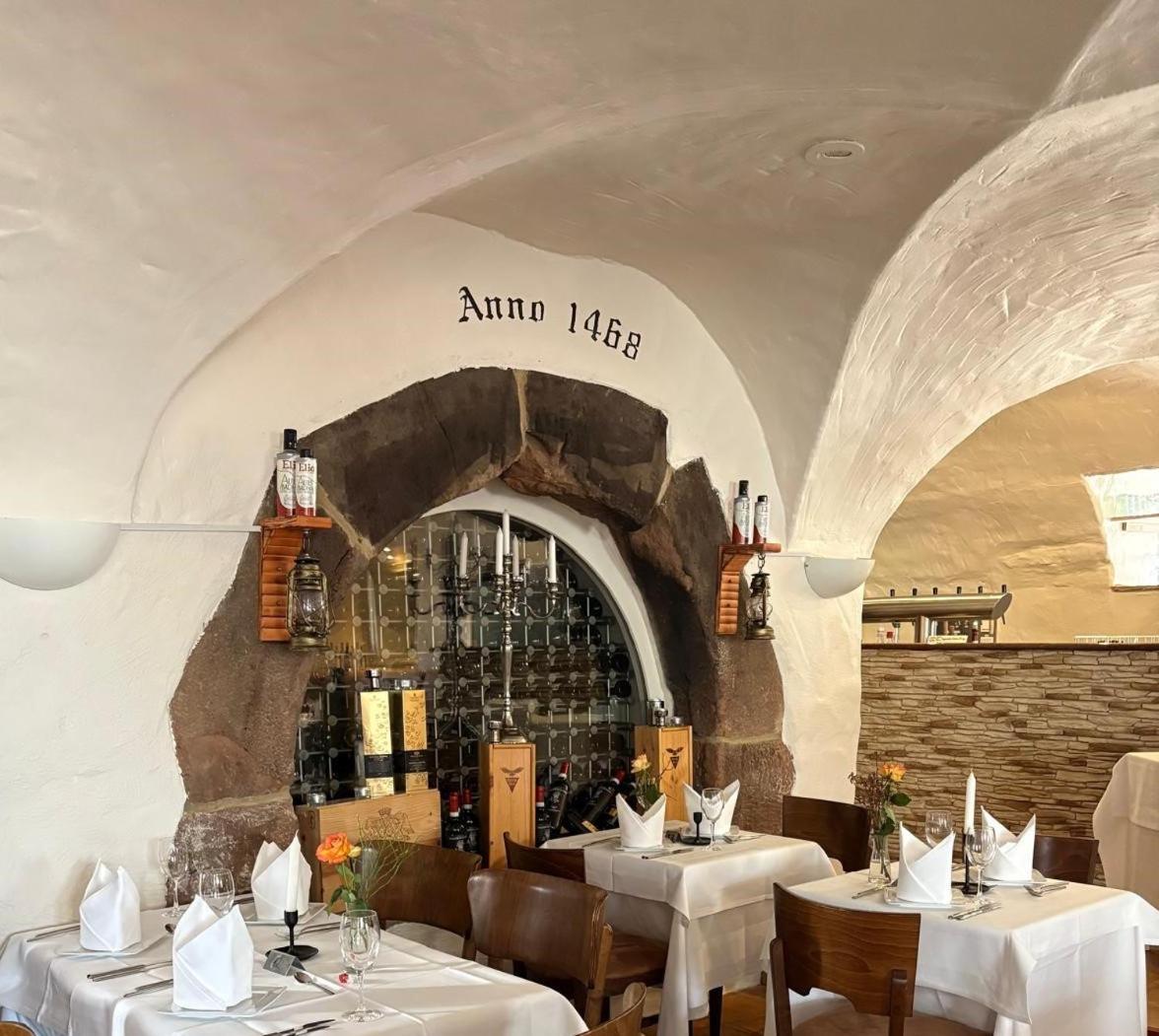 Hotel Restaurant Altes Badhaus Eberbach  Bagian luar foto