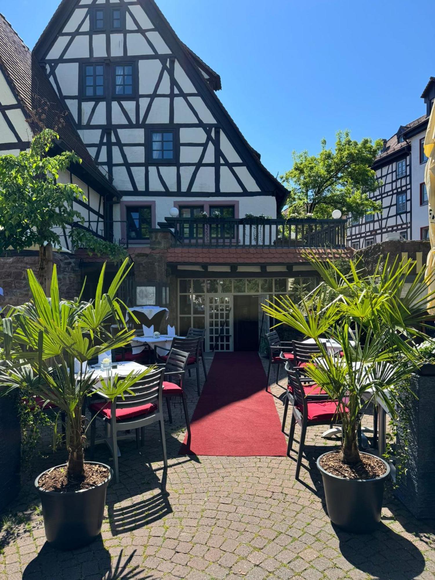 Hotel Restaurant Altes Badhaus Eberbach  Bagian luar foto