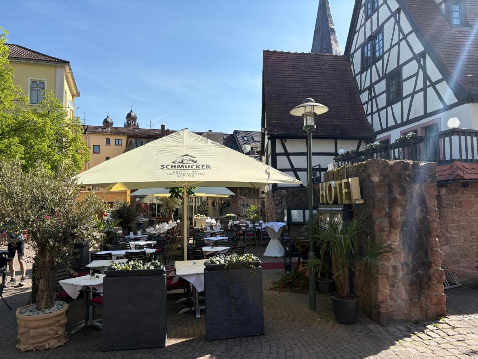 Hotel Restaurant Altes Badhaus Eberbach  Bagian luar foto