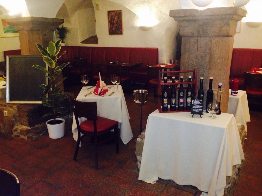 Hotel Restaurant Altes Badhaus Eberbach  Bagian luar foto